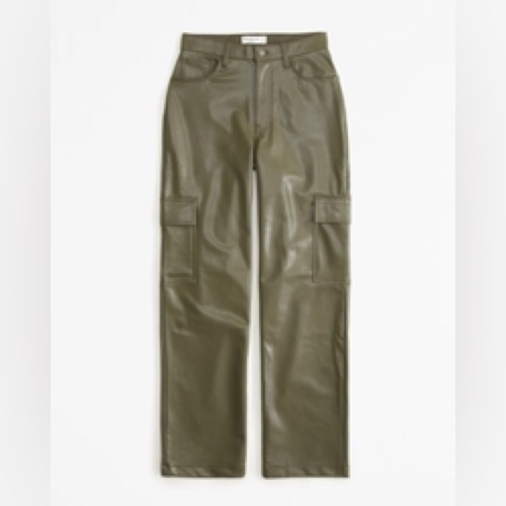 Curve Love Vegan Leather Cargo 90s Relaxed Pant new